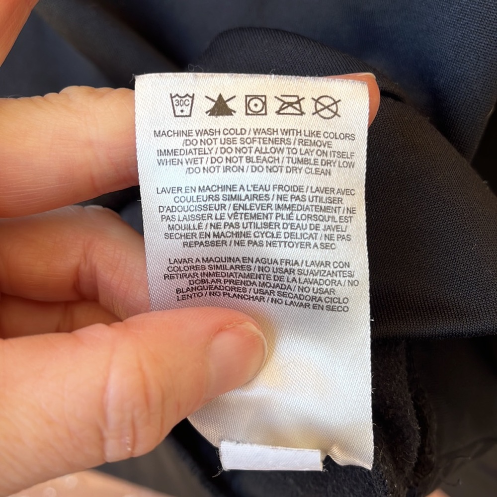 Drifit pull over - Picture 3 of 3
